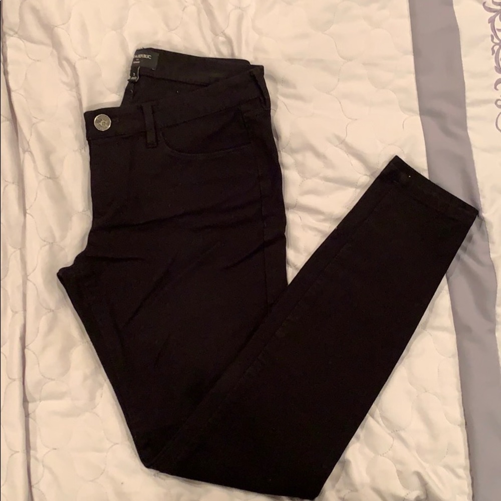 Black skinny jeans
